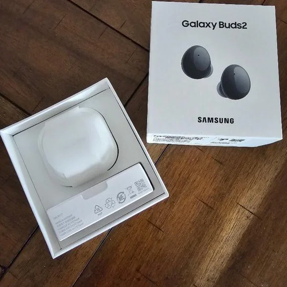 Samsung Galaxy Buds2 Great Condition